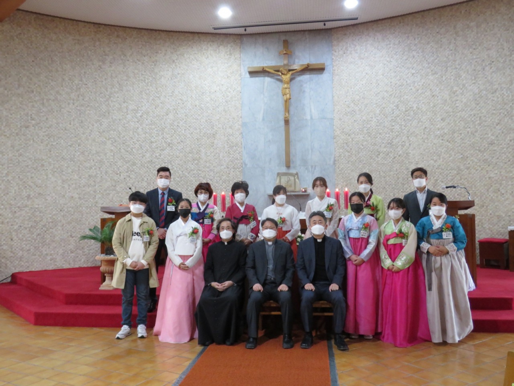 b_j62Ud018svc1dg7utpmbi41u_17mf3z.jpg