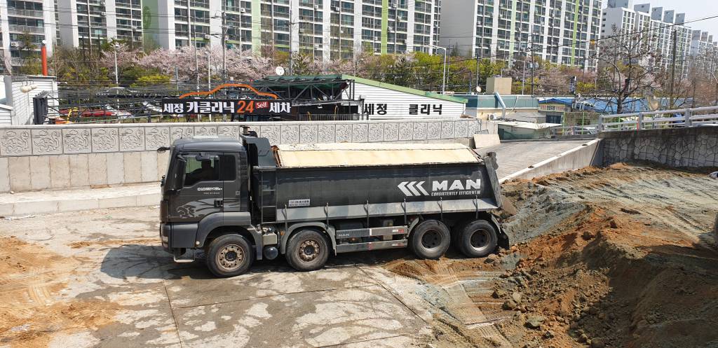 20190405_112445.jpg
