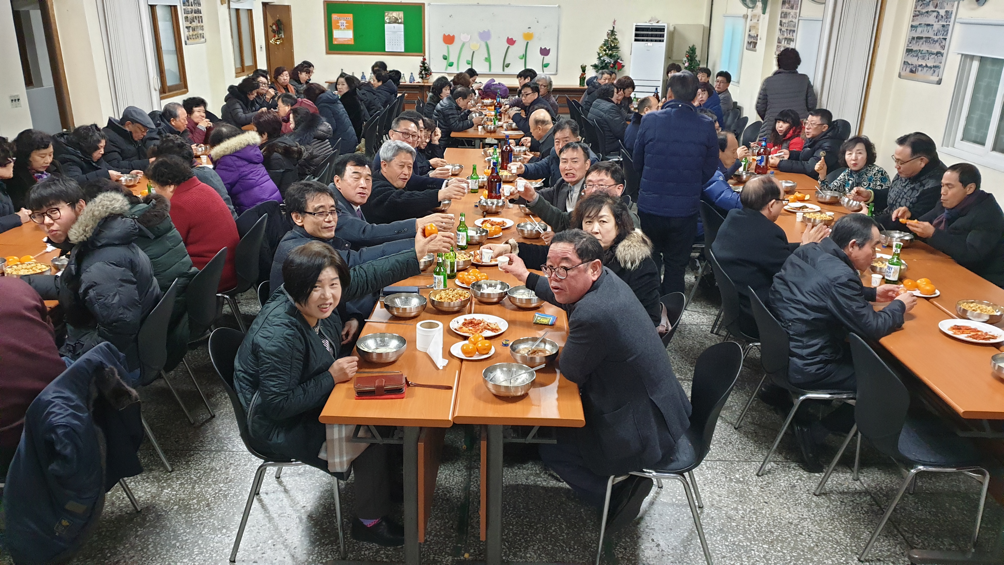 성모마리아 대축일 전교우 떡국 (4).jpg