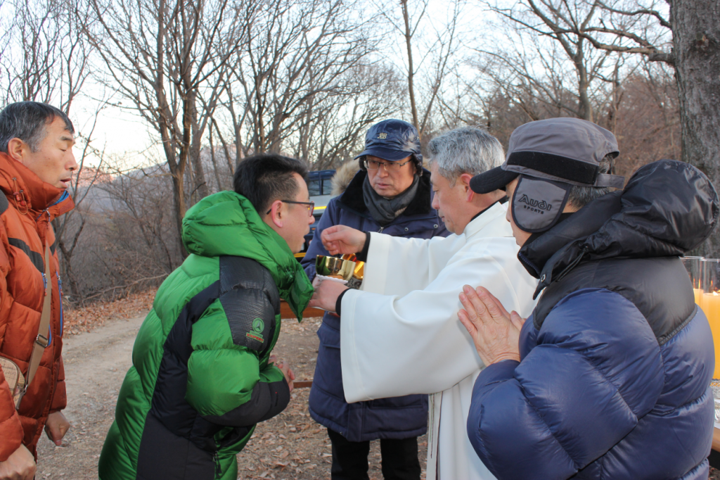 성모마리아 대축일 산상미사 (23).png