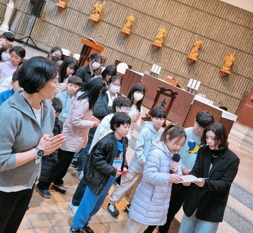 4월5일동항석포방문십자가의길.jpg