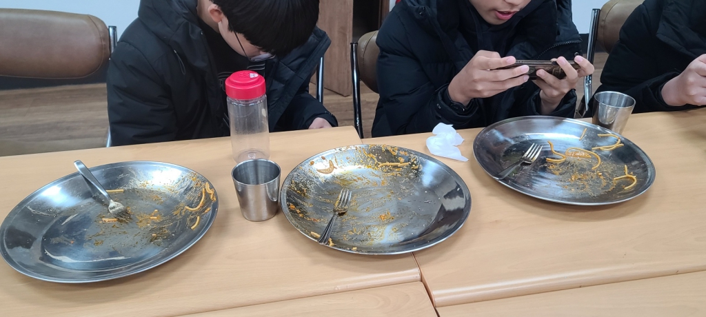 KakaoTalk_20240225_003000817_03.jpg