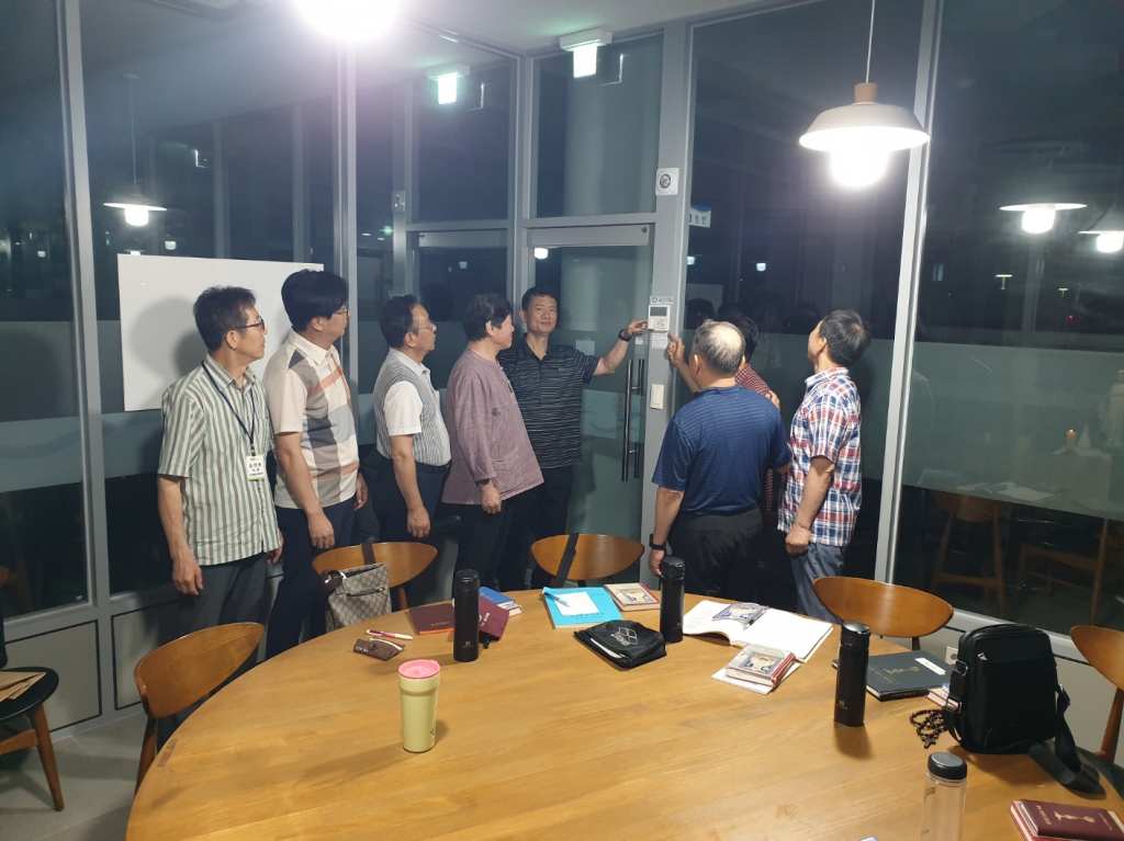 6.25.상지의 옥좌(교육).jpg