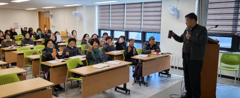 3.9신자교육2.jpg