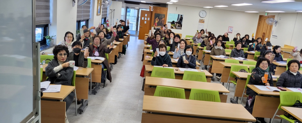 3.9신자재교육텀블러사용38명.jpg