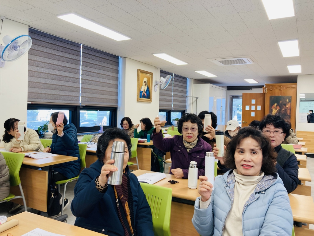 반장모임텀블러사용11명.jpg