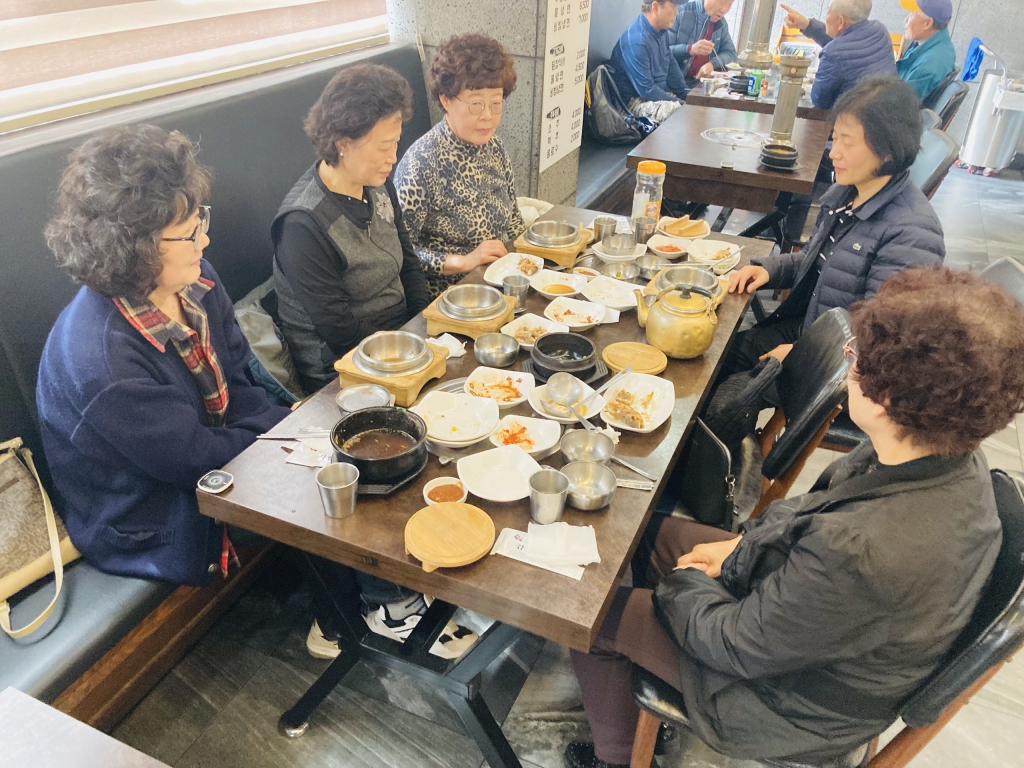 모임후 식당에서 음식 남기지 않기.jpg