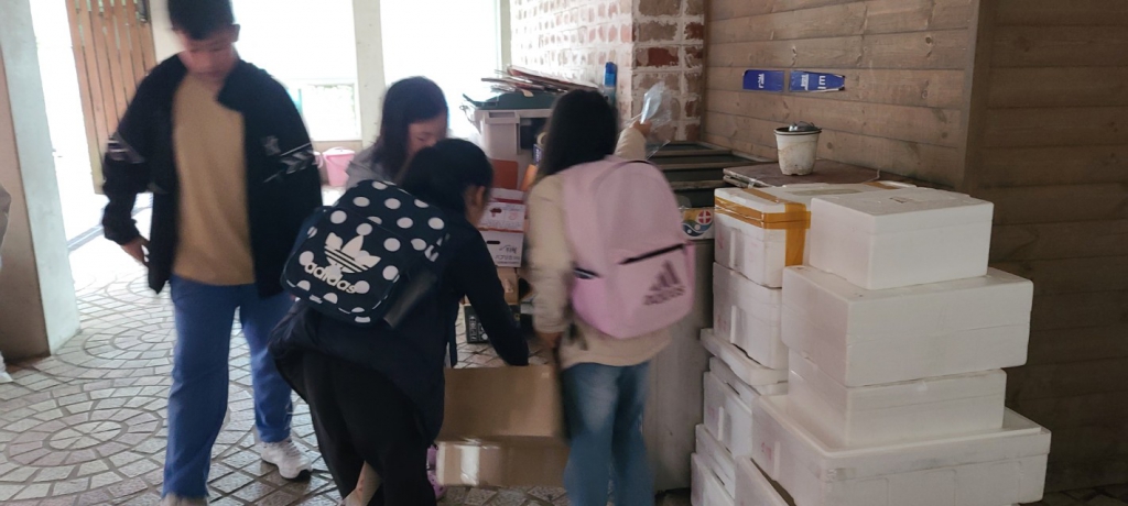 2023 주일학교-전체 사진-55151280362.jpg