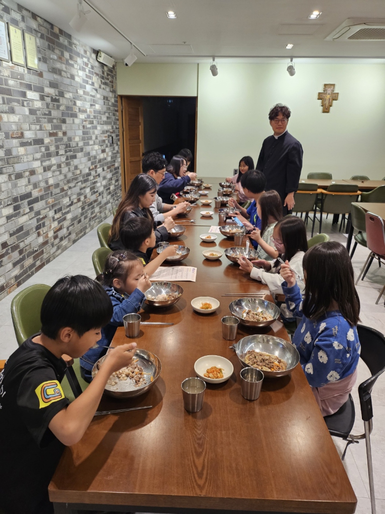 KakaoTalk_20231108_100241525_03.jpg