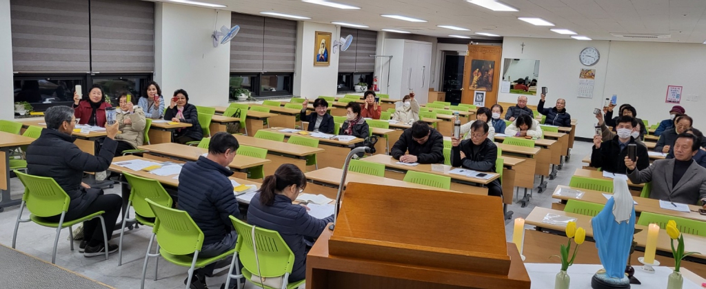꾸리아횝합18명 1.jpg