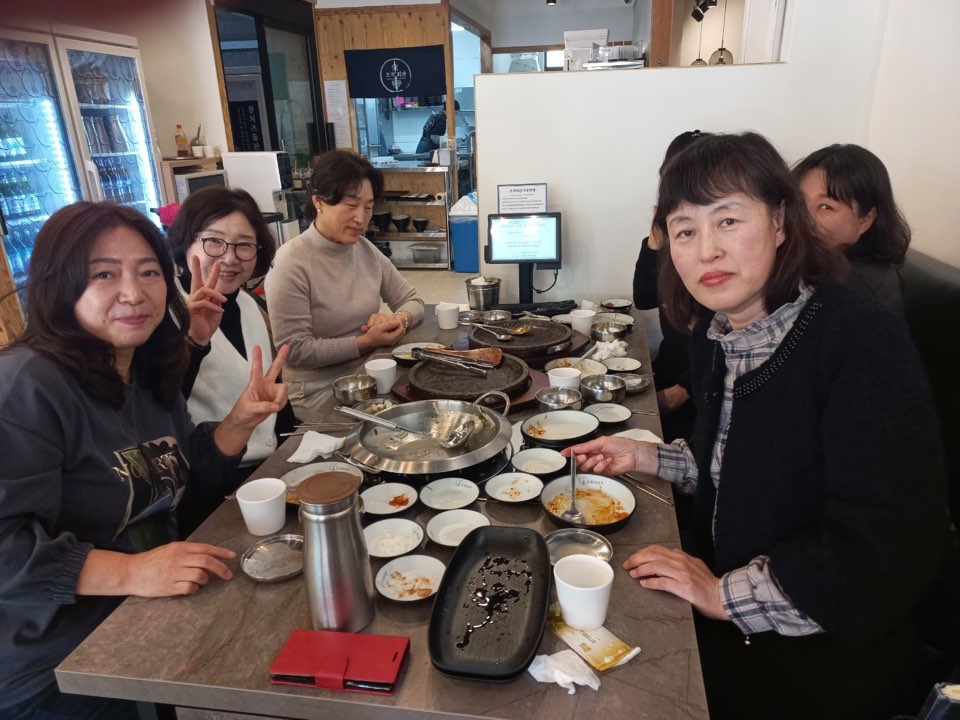 순결하신 모후.jpg