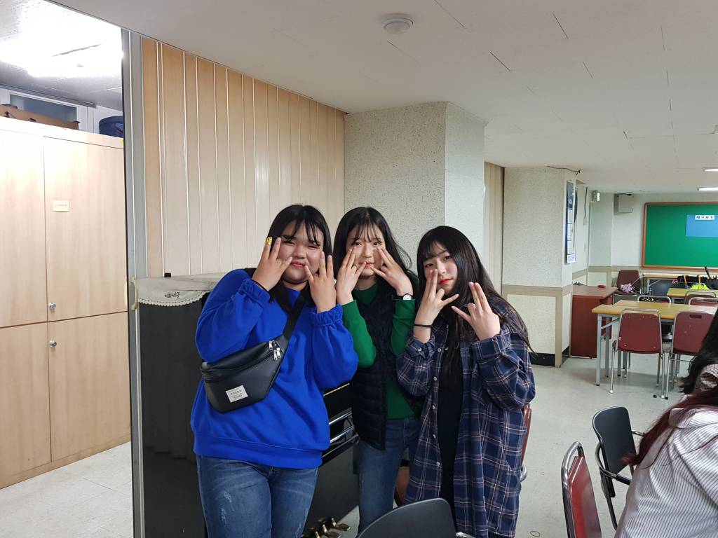 KakaoTalk_Moim_4XqikoLMvq6eZkhOSfdT2WZqYWJ2uZ.jpg