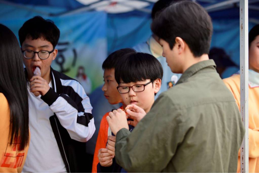 c_770Ud018svc19ids0ptt6w8p_a4cj1s.jpg