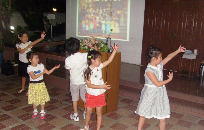2010년5월1일 성모님의 밤 064주보.jpg