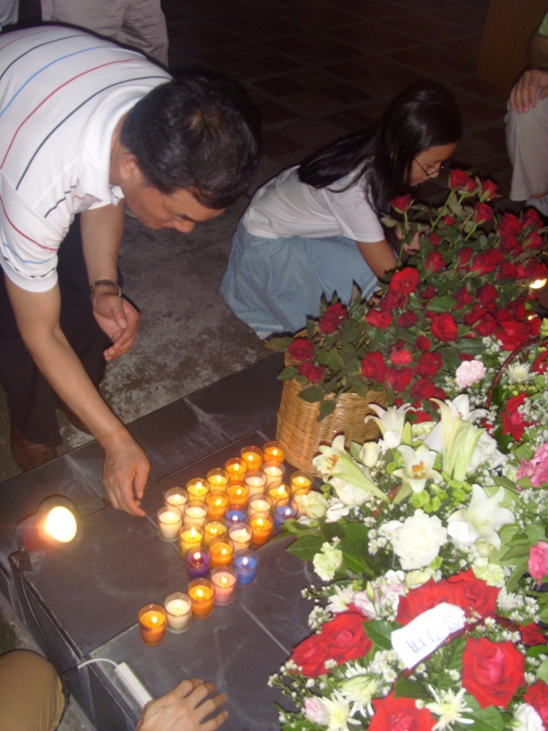 2010년5월1일 성모님의 밤 041.jpg