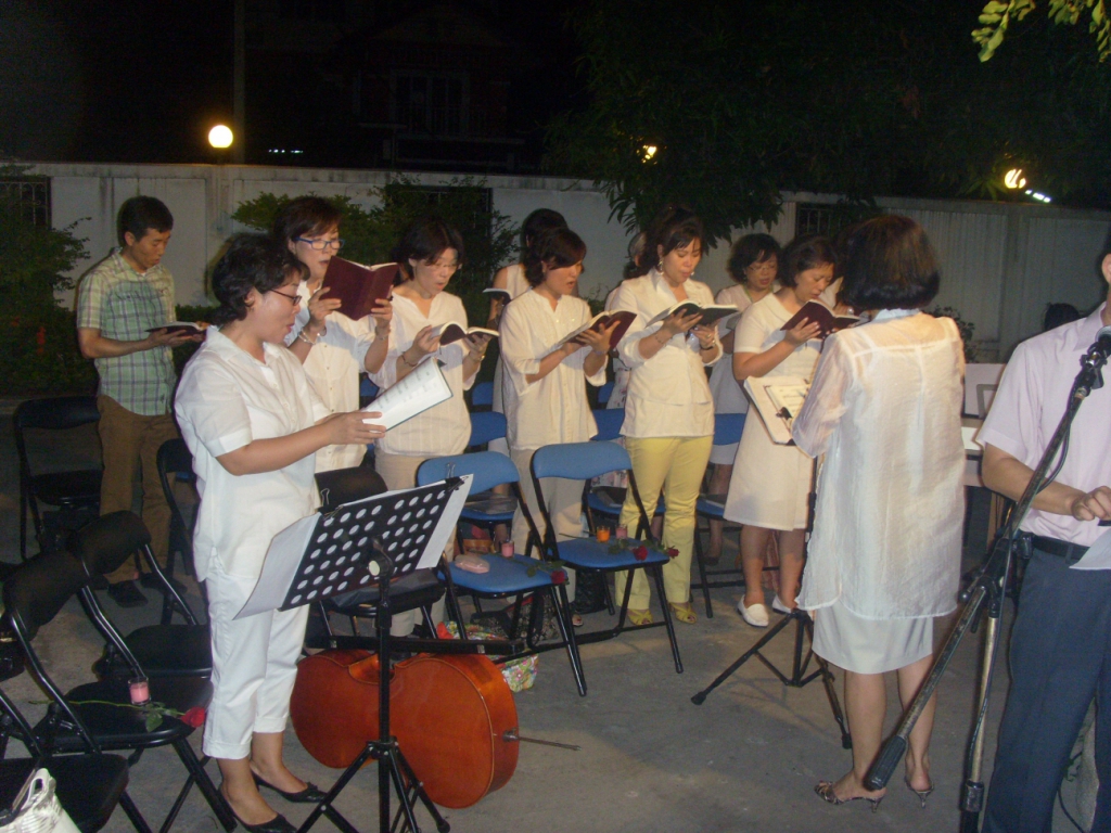 2010년5월1일 성모님의 밤 013.jpg