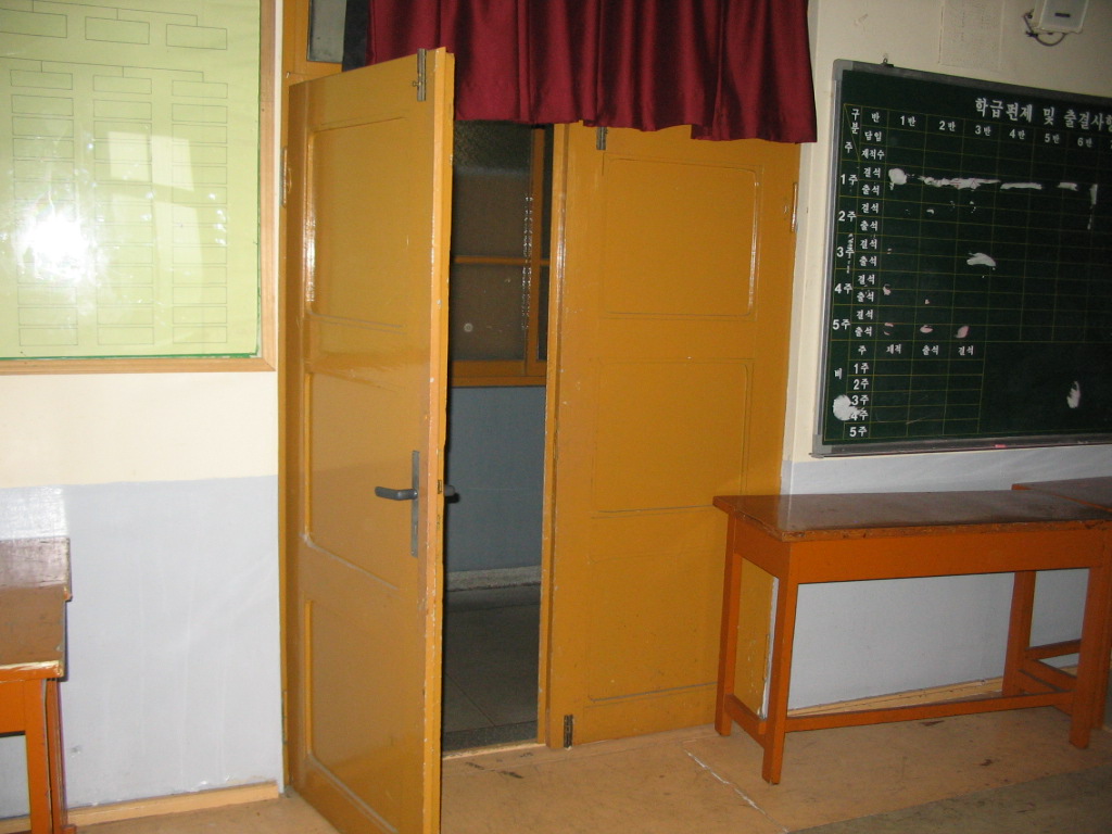 IMG 08-강당6.jpg
