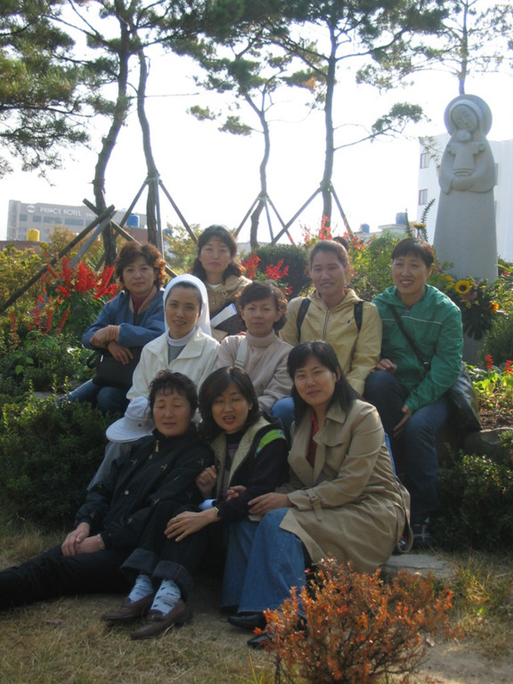 img 05-223.jpg