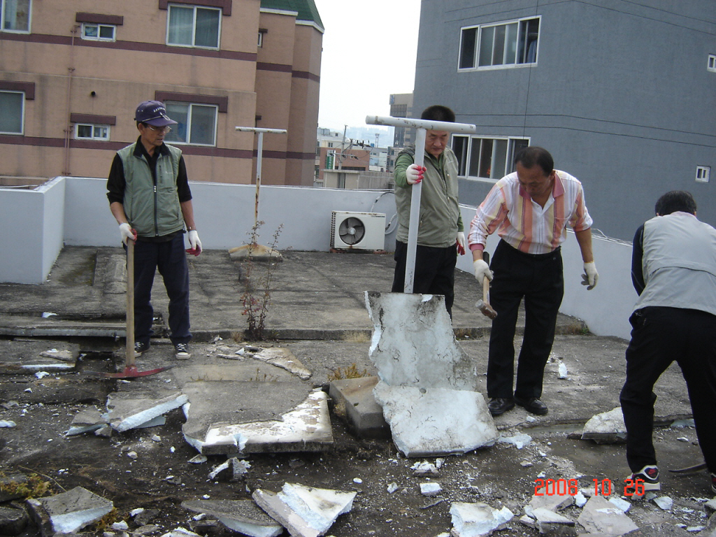 img 08-402.JPG