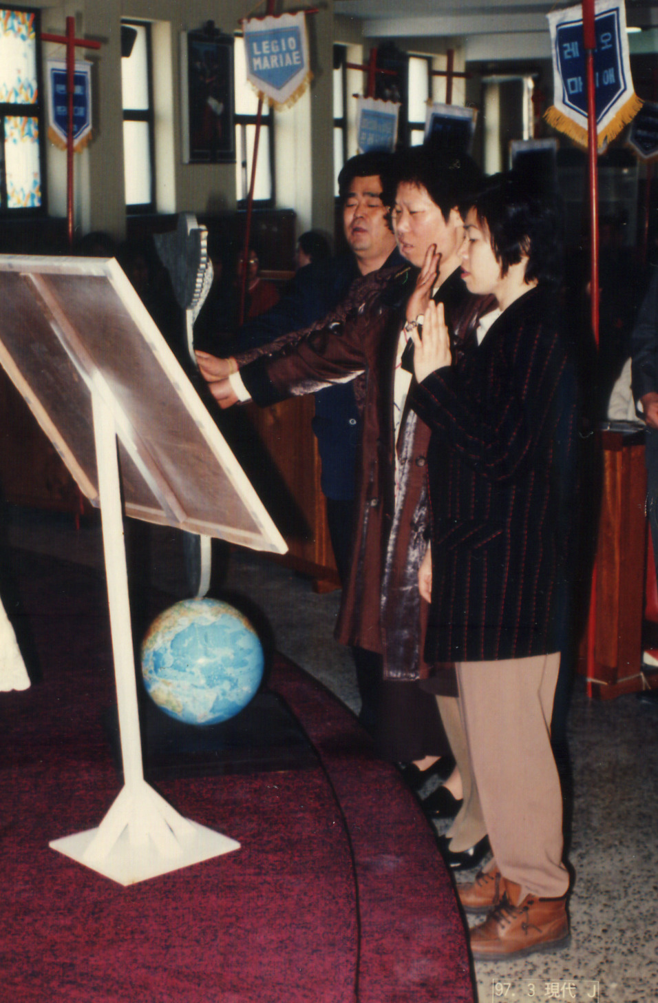 img97-22.jpg