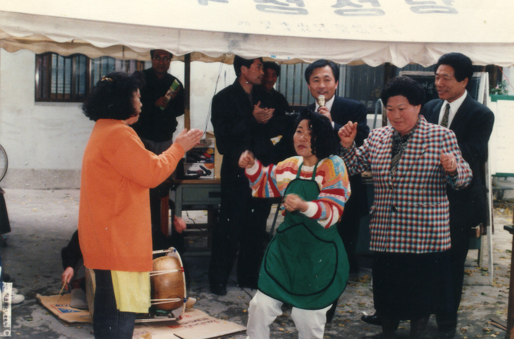 img93-47.jpg