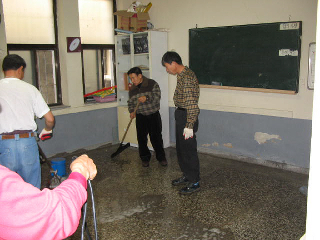 img 04-18.jpg