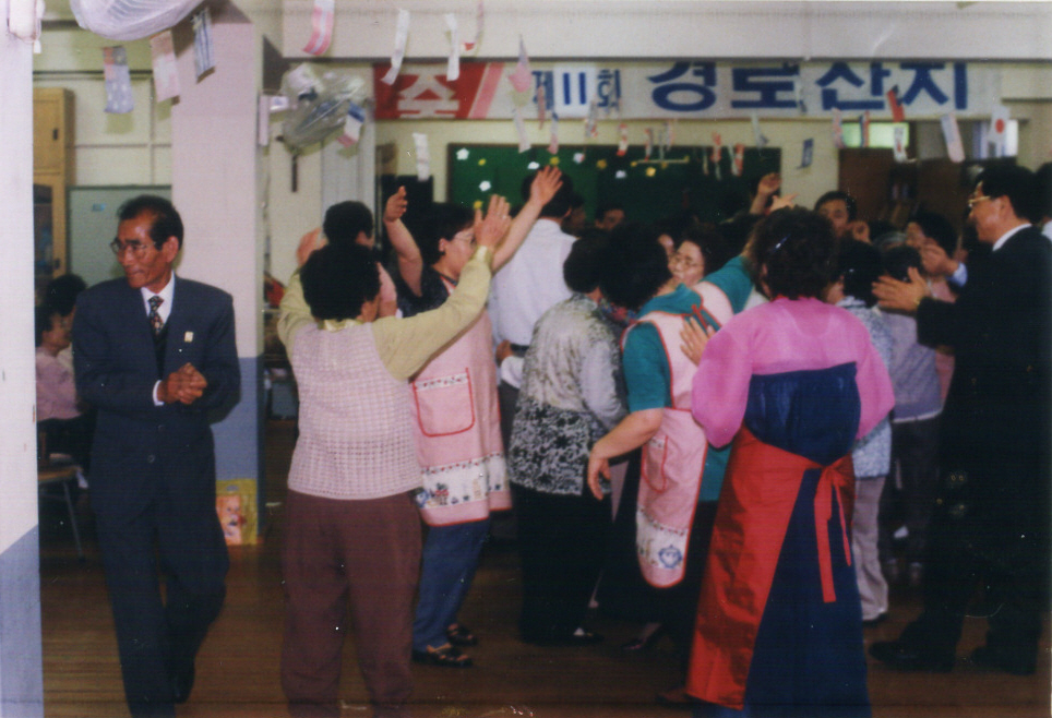 img99-25.jpg