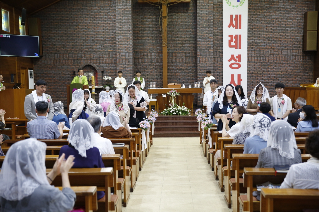 [크기변환]2023-09-10 46기 세례식 (58).JPG
