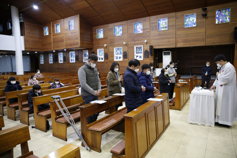 2020-12-19 초등부 세례식 및 첫영성체 (02).png
