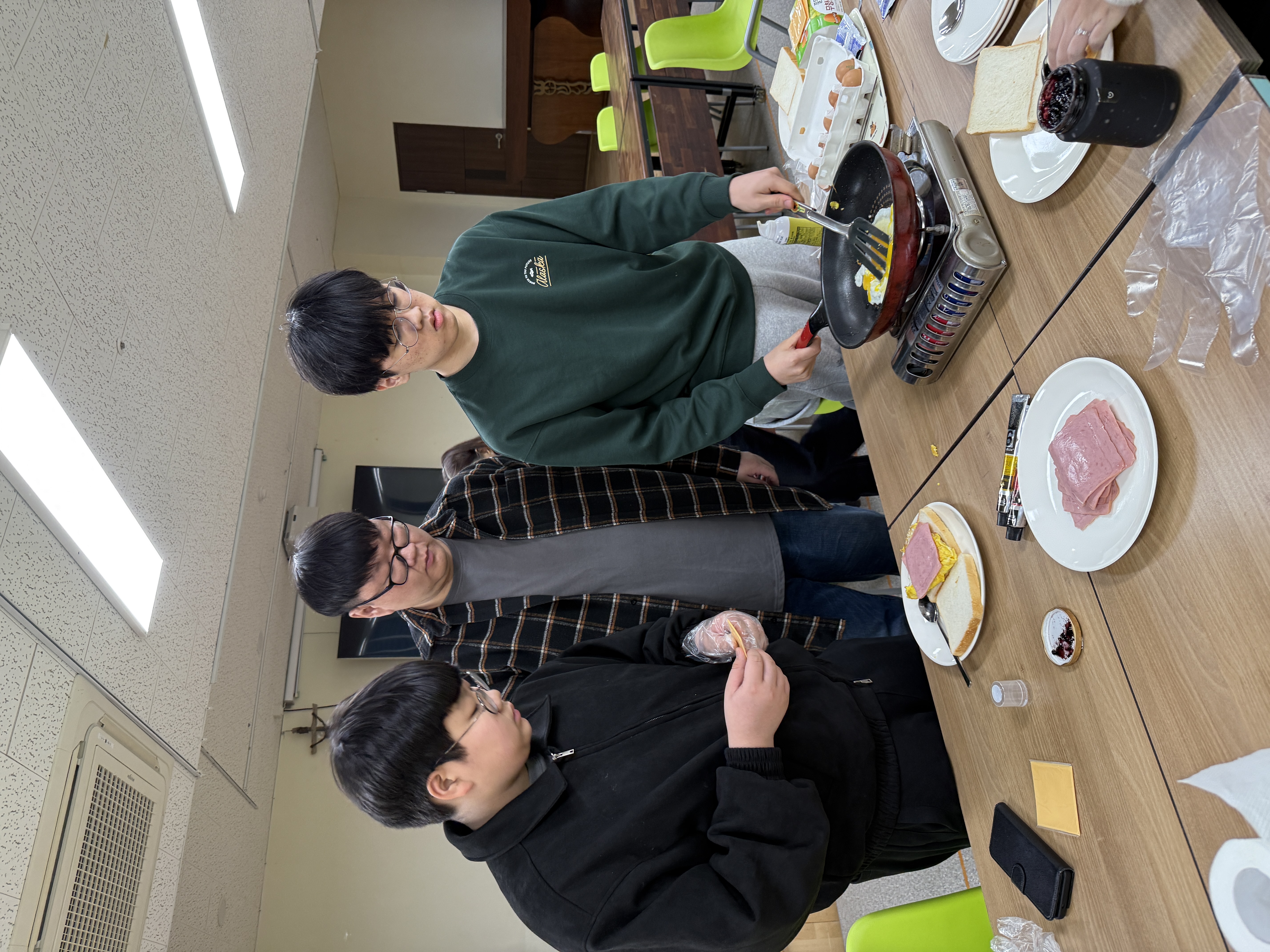 KakaoTalk_20250322_125517607.jpg