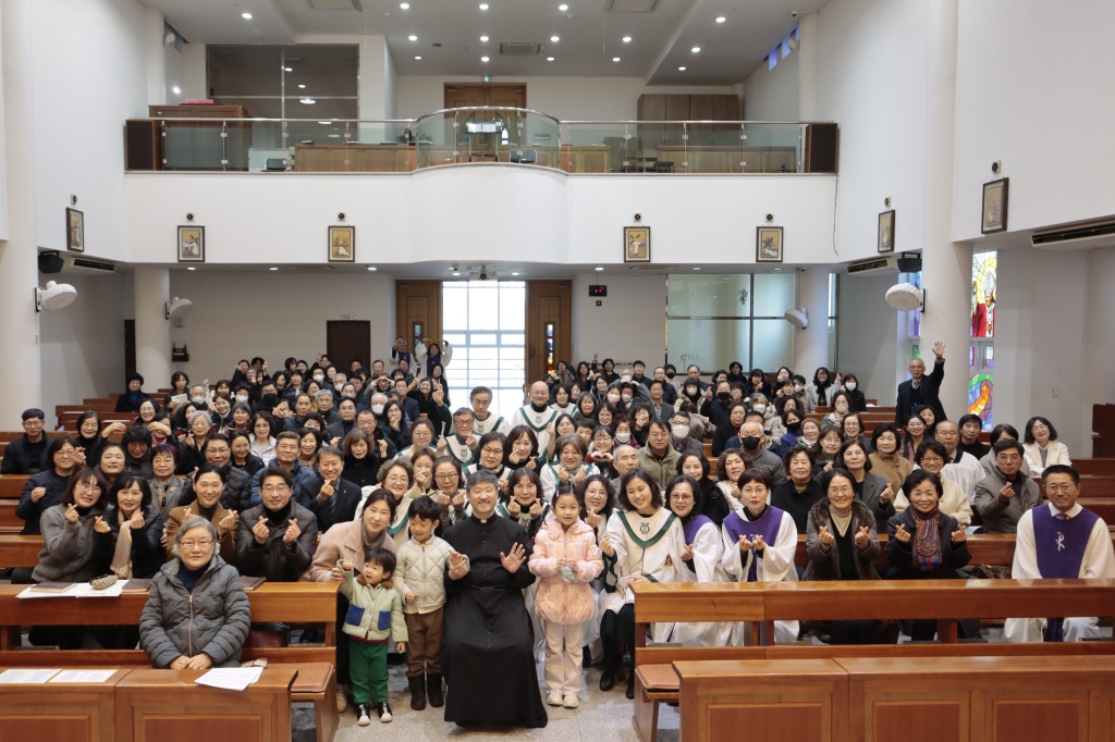 2025_12_14 신부님 영명축일 (1).JPG