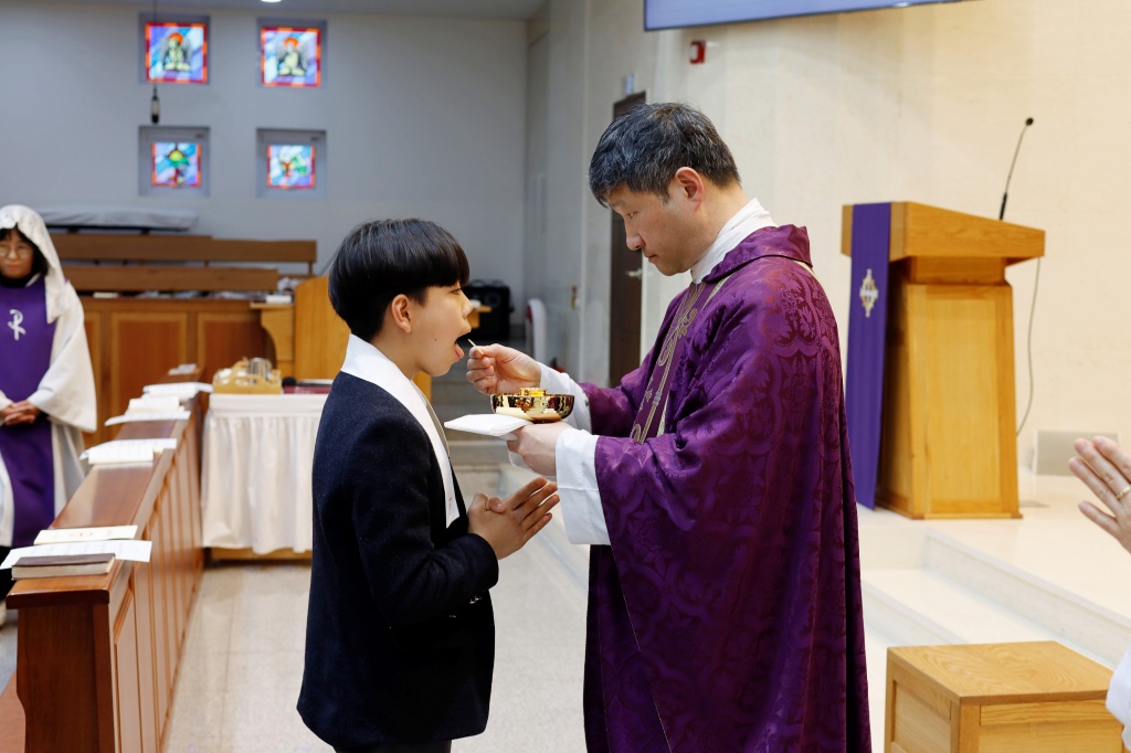 2025_12_21 세례식 (21).JPG