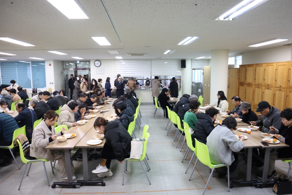 2024_12_25 주님 성탄 대축일 (24).JPG