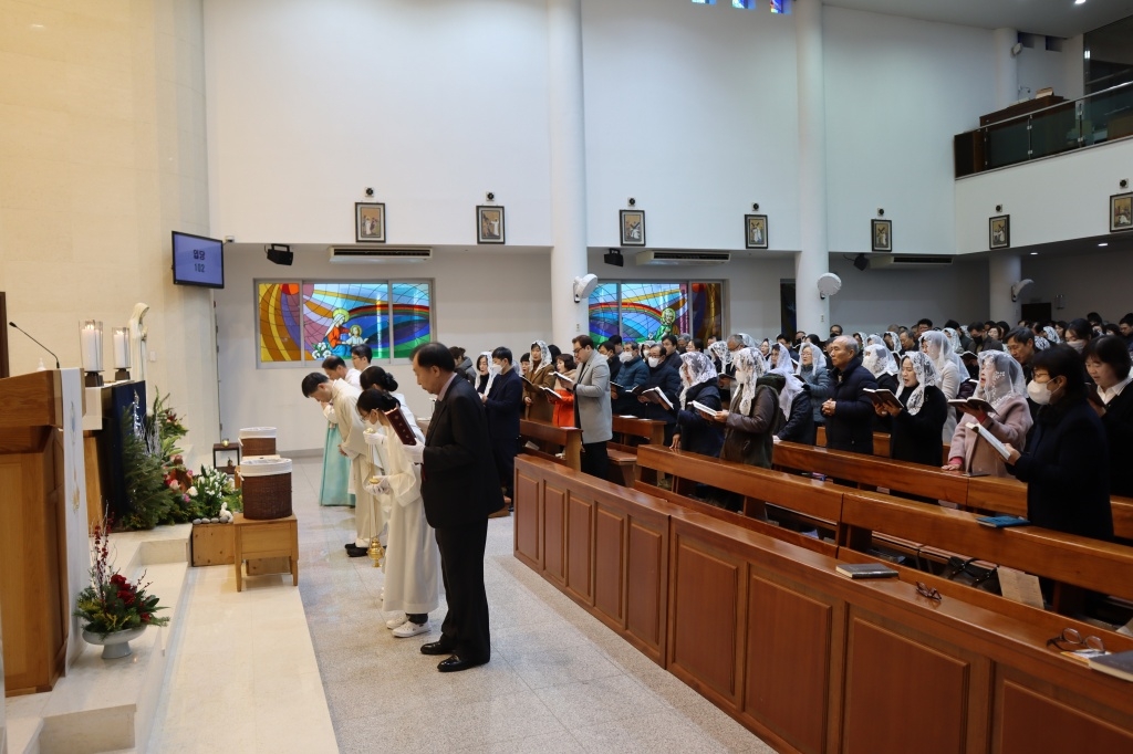 2024_12_25 주님 성탄 대축일 (2).JPG