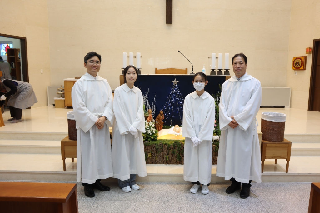 2024_12_25 주님 성탄 대축일 이모저모 (13).JPG