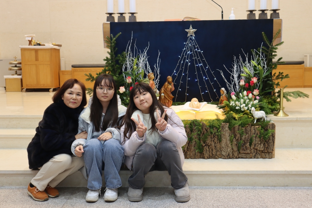 2024_12_25 주님 성탄 대축일 이모저모 (30).JPG