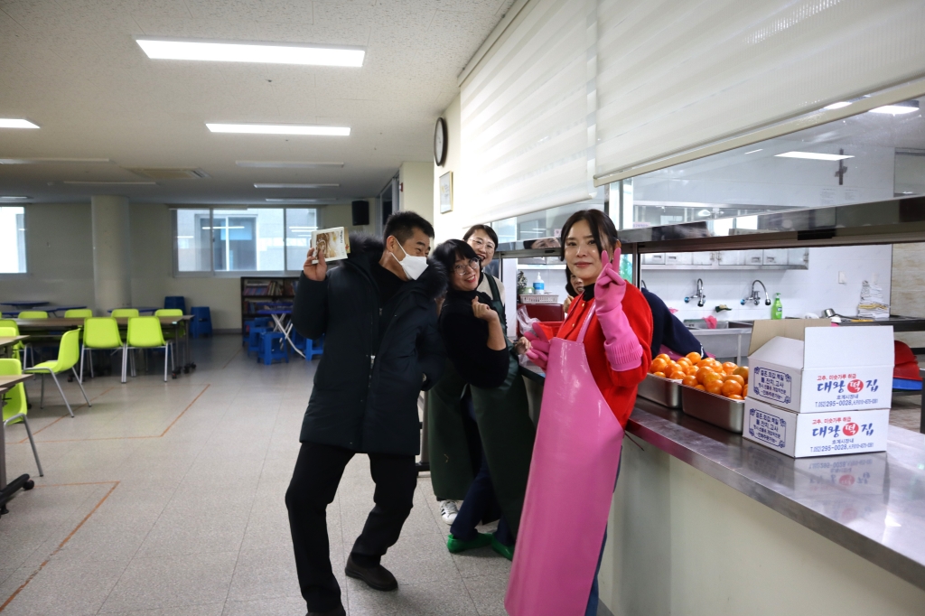 2024_12_25 주님 성탄 대축일 이모저모 (8).JPG
