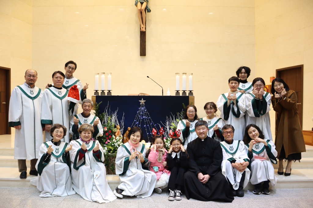 2024_12_25 주님 성탄 대축일 이모저모 (20).JPG