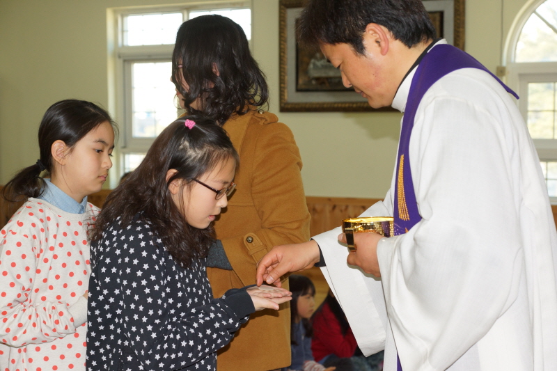 어린이미사_첫번째DSC07762.jpg