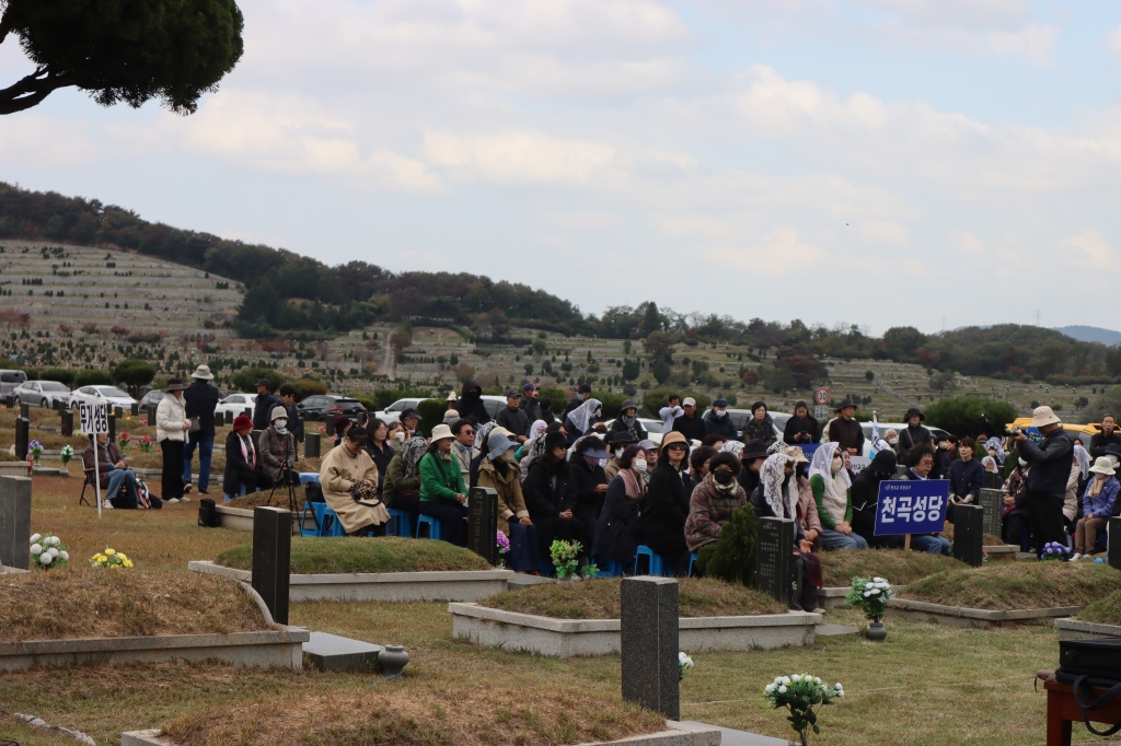 2025_11_03 위령의 날 미사 (11).JPG