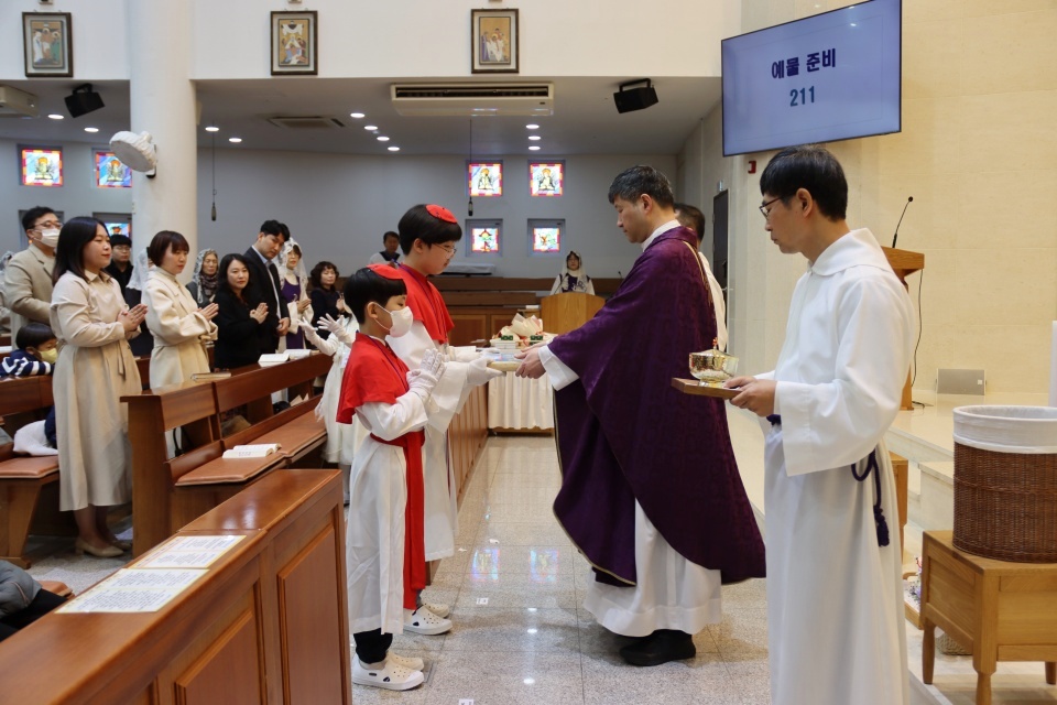 2025_12_07 첫영성체 (23).JPG