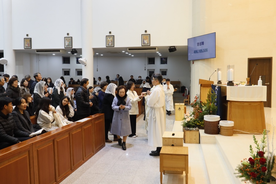 2025_12_24 성탄 성야미사 (27).JPG
