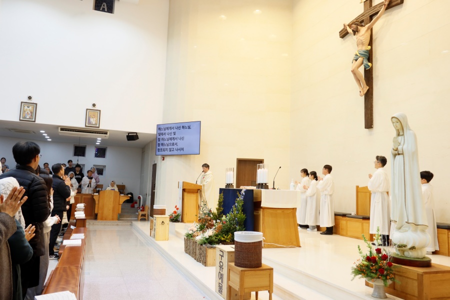 2025_12_24 성탄 성야미사 (19).JPG