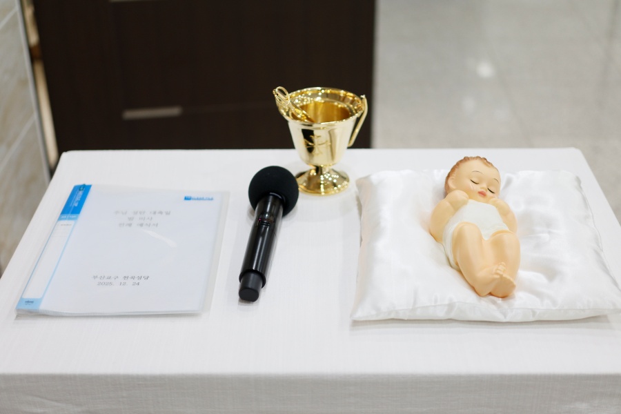 2025_12_24 성탄 성야미사 (1).JPG