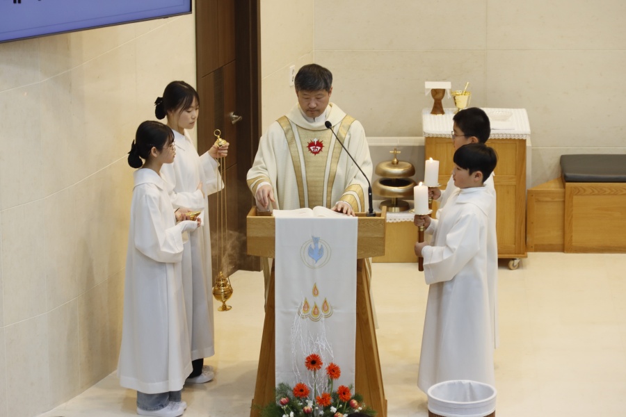 2025_12_24 성탄 성야미사 (15).JPG