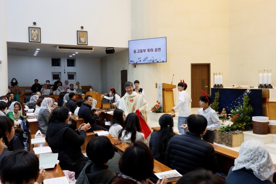 2025_12_24 성탄 성야미사 (40).JPG