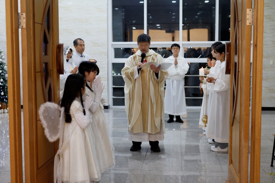 2025_12_24 성탄 성야미사 (2).JPG