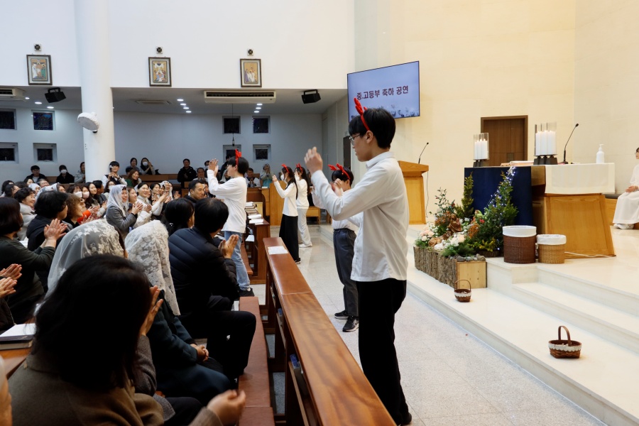 2025_12_24 성탄 성야미사 (37).JPG