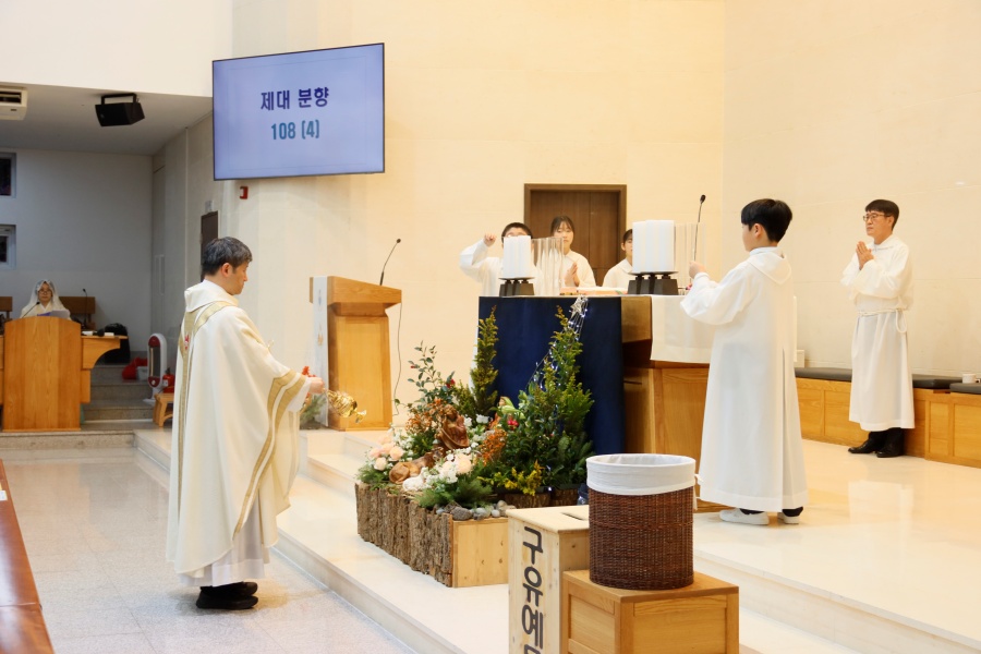 2025_12_24 성탄 성야미사 (12).JPG