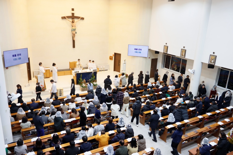 2025_12_24 성탄 성야미사 (22).JPG